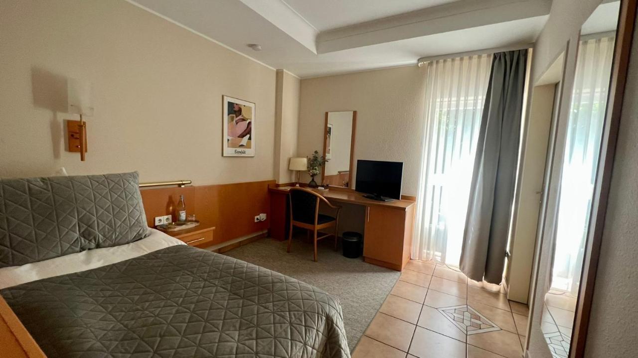 Hotel Victoria Динслакен Экстерьер фото